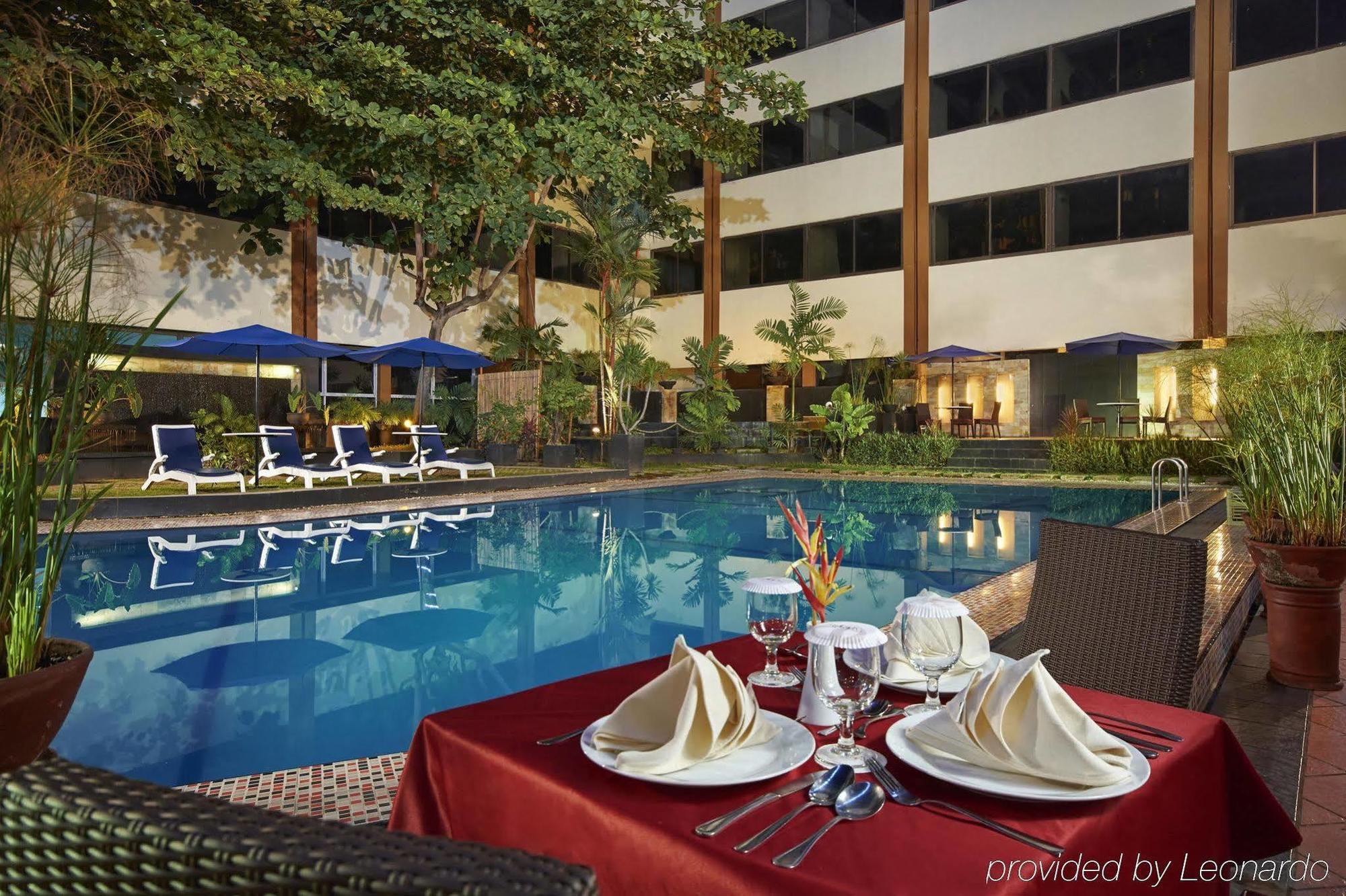Singgasana Hotel Macasar Exterior foto
